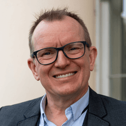 Dr. Barry Oulton, B.Ch.D, DPDS, MNLP