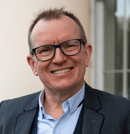 Dr. Barry Oulton, B.Ch.D, DPDS, MNLP