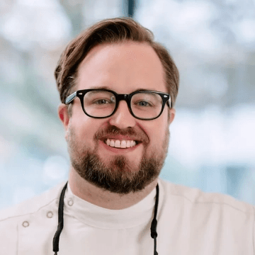 Dr. Jasper Thoolen Dr. Jasper Thoolen